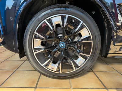 BMW iX3 Impressive PANO HEADUP M-SPORTPAKET — slika 18