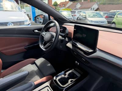 Volkswagen ID.5 Pro Performance PANO HUD DESIGNPAKET-PLUS — slika 10