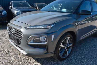 Hyundai Kona Premium 4WD HUD LED ACC Automatik 1.Hand — slika 6