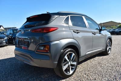 Hyundai Kona Premium 4WD HUD LED ACC Automatik 1.Hand — slika 2