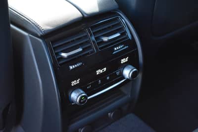 BMW 530 i Touring xDrive AHK Panorama LED Kamera — slika 18