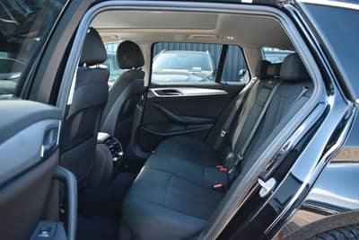BMW 530 i Touring xDrive AHK Panorama LED Kamera — slika 17