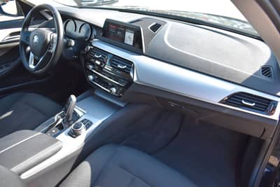 BMW 530 i Touring xDrive AHK Panorama LED Kamera — slika 12