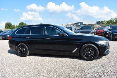 BMW 530 i Touring xDrive AHK Panorama LED Kamera — slika 6