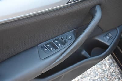 BMW 530 i Touring xDrive AHK Panorama LED Kamera — slika 11