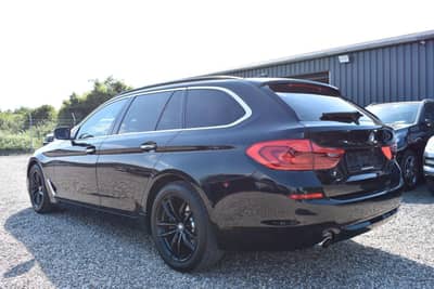 BMW 530 i Touring xDrive AHK Panorama LED Kamera — slika 4