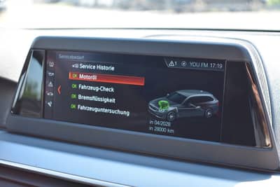 BMW 530 i Touring xDrive AHK Panorama LED Kamera — slika 27