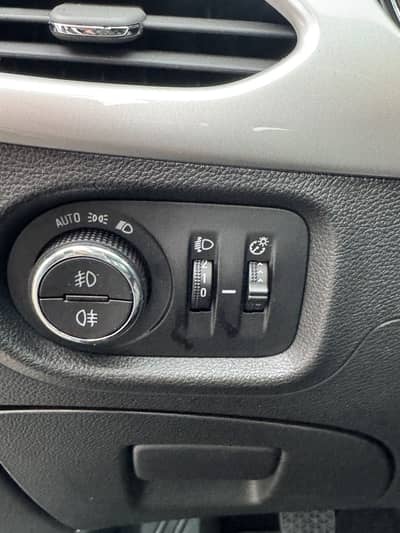 Opel Astra K LIMO.LED+CARPLAY+KLIMA+PDC+SPORTSIT+1.HD — slika 24
