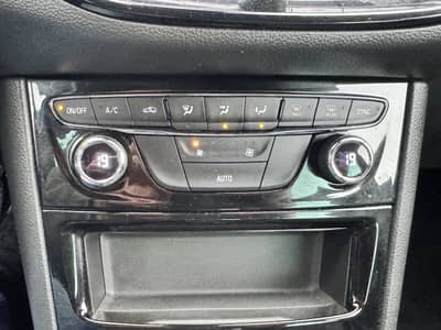 Opel Astra K LIMO.LED+CARPLAY+KLIMA+PDC+SPORTSIT+1.HD — slika 22