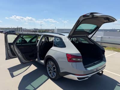 Skoda Superb 2.0 TDI*4x4*SCOUT*DSG*VIR*PANO*MATRIX*AHK — slika 35