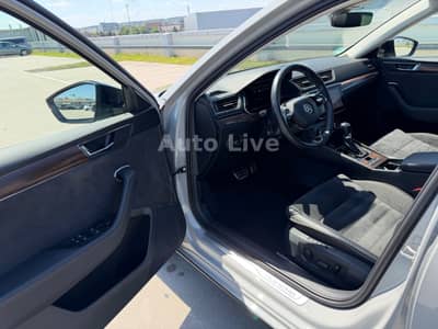 Skoda Superb 2.0 TDI*4x4*SCOUT*DSG*VIR*PANO*MATRIX*AHK — slika 24