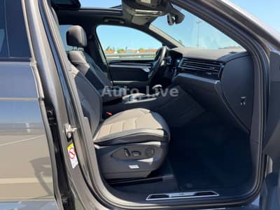 Volkswagen Touareg 3.0 TSI*R LINE*BlackS*PAN*MATRI*LUFT*VOL — slika 18