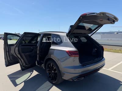 Volkswagen Touareg 3.0 TSI*R LINE*BlackS*PAN*MATRI*LUFT*VOL — slika 42