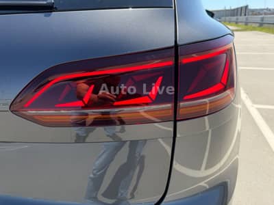 Volkswagen Touareg 3.0 TSI*R LINE*BlackS*PAN*MATRI*LUFT*VOL — slika 9