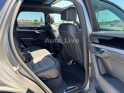 Volkswagen Touareg 3.0 TSI*R LINE*BlackS*PAN*MATRI*LUFT*VOL — slika 15