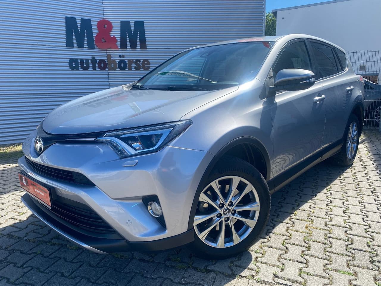 Toyota RAV4 Edition-S Nav/LED/AHK/Kamera/Spur/Allwetter — slika 1