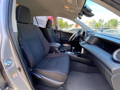 Toyota RAV4 Edition-S Nav/LED/AHK/Kamera/Spur/Allwetter — slika 7