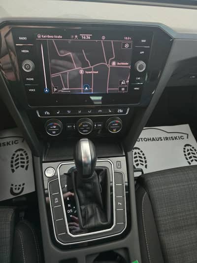 Volkswagen Passat Variant Business — slika 24