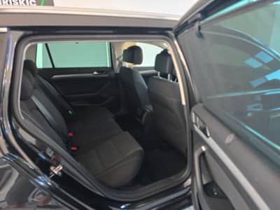 Volkswagen Passat Variant Business — slika 19