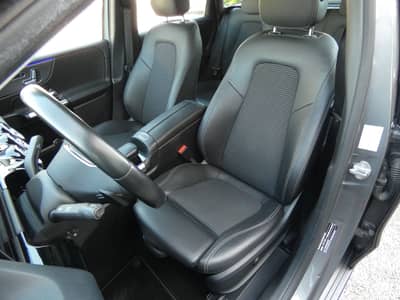 Mercedes-Benz B 180 d Aut LED Navi WIDESCREEN Teilleder RFK — slika 7