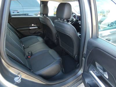 Mercedes-Benz B 180 d Aut LED Navi WIDESCREEN Teilleder RFK — slika 9