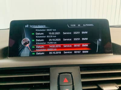 BMW 118 d Sport Line Aut°LED°TEMP°NAVI°PDC°H/K — slika 16