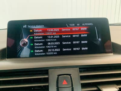 BMW 118 d Sport Line Aut°LED°TEMP°NAVI°PDC°H/K — slika 17
