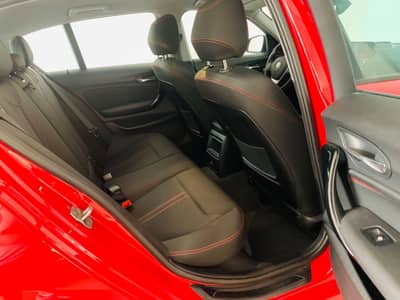 BMW 118 d Sport Line Aut°LED°TEMP°NAVI°PDC°H/K — slika 12