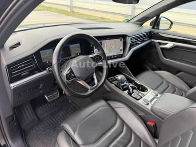 Volkswagen Touareg 3.0 TDI*R LINE*BlackS*PAN*MATRI*LUFT*VOL — slika 23