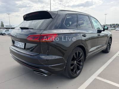 Volkswagen Touareg 3.0 TDI*R LINE*BlackS*PAN*MATRI*LUFT*VOL — slika 5