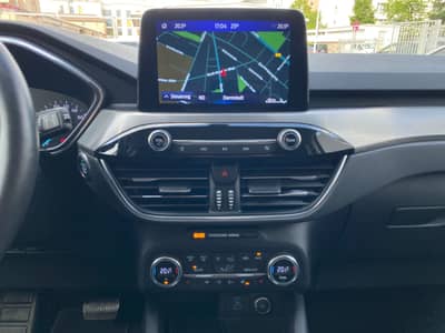 Ford Kuga Titanium Navi/LED/PDC/AHK/Assistenz/Sitzhzg — slika 9