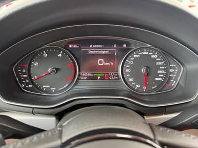 Audi A4 Lim. 35 TDI S-Line ACC LED PDC — slika 18
