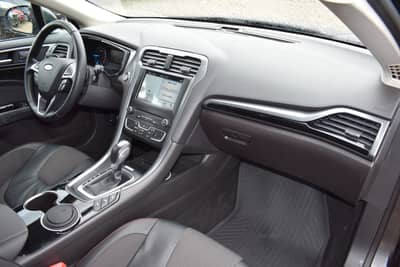 Ford Mondeo Turnier ST-Line Automatik Kamera Navi — slika 21
