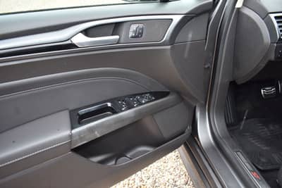 Ford Mondeo Turnier ST-Line Automatik Kamera Navi — slika 11