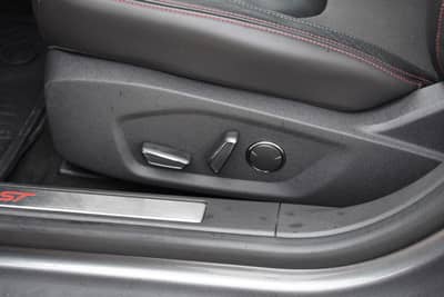 Ford Mondeo Turnier ST-Line Automatik Kamera Navi — slika 13