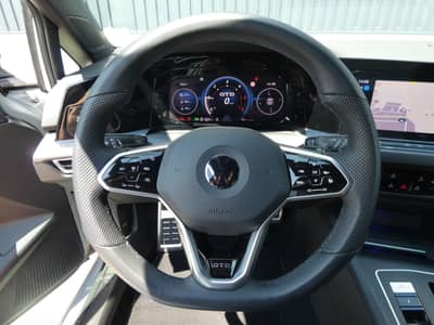 Volkswagen Golf 2.0 TDI DSG GTD LED+ Navi ACC 1-Hand 18" — slika 14