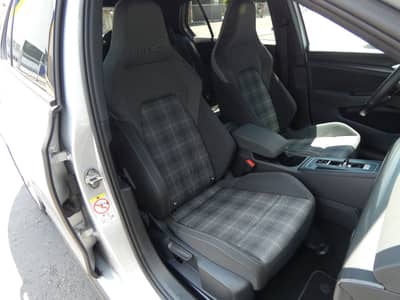Volkswagen Golf 2.0 TDI DSG GTD LED+ Navi ACC 1-Hand 18" — slika 6
