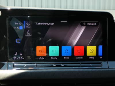 Volkswagen Golf 2.0 TDI DSG GTD LED+ Navi ACC 1-Hand 18" — slika 12
