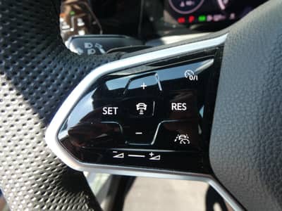 Volkswagen Golf 2.0 TDI DSG GTD LED+ Navi ACC 1-Hand 18" — slika 17