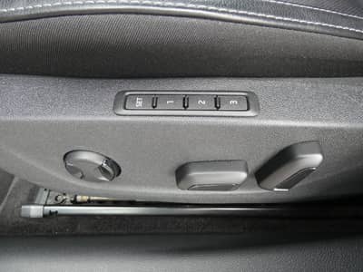 Skoda Octavia 2.0 TDI DSG Virtual Matrix Teilleder HUD — slika 23