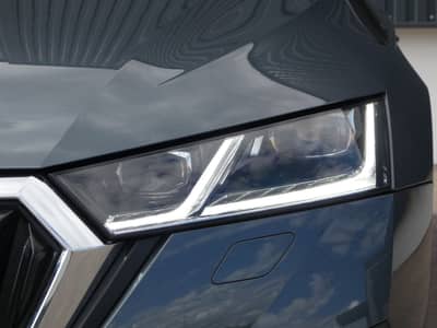 Skoda Octavia 2.0 TDI DSG Virtual Matrix Teilleder HUD — slika 30