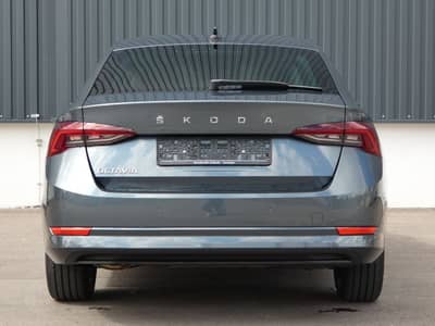 Skoda Octavia 2.0 TDI DSG Virtual Matrix Teilleder HUD — slika 32