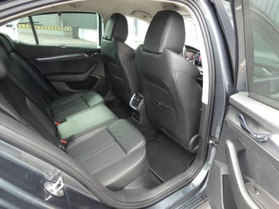 Skoda Octavia 2.0 TDI DSG Virtual Matrix Teilleder HUD — slika 7