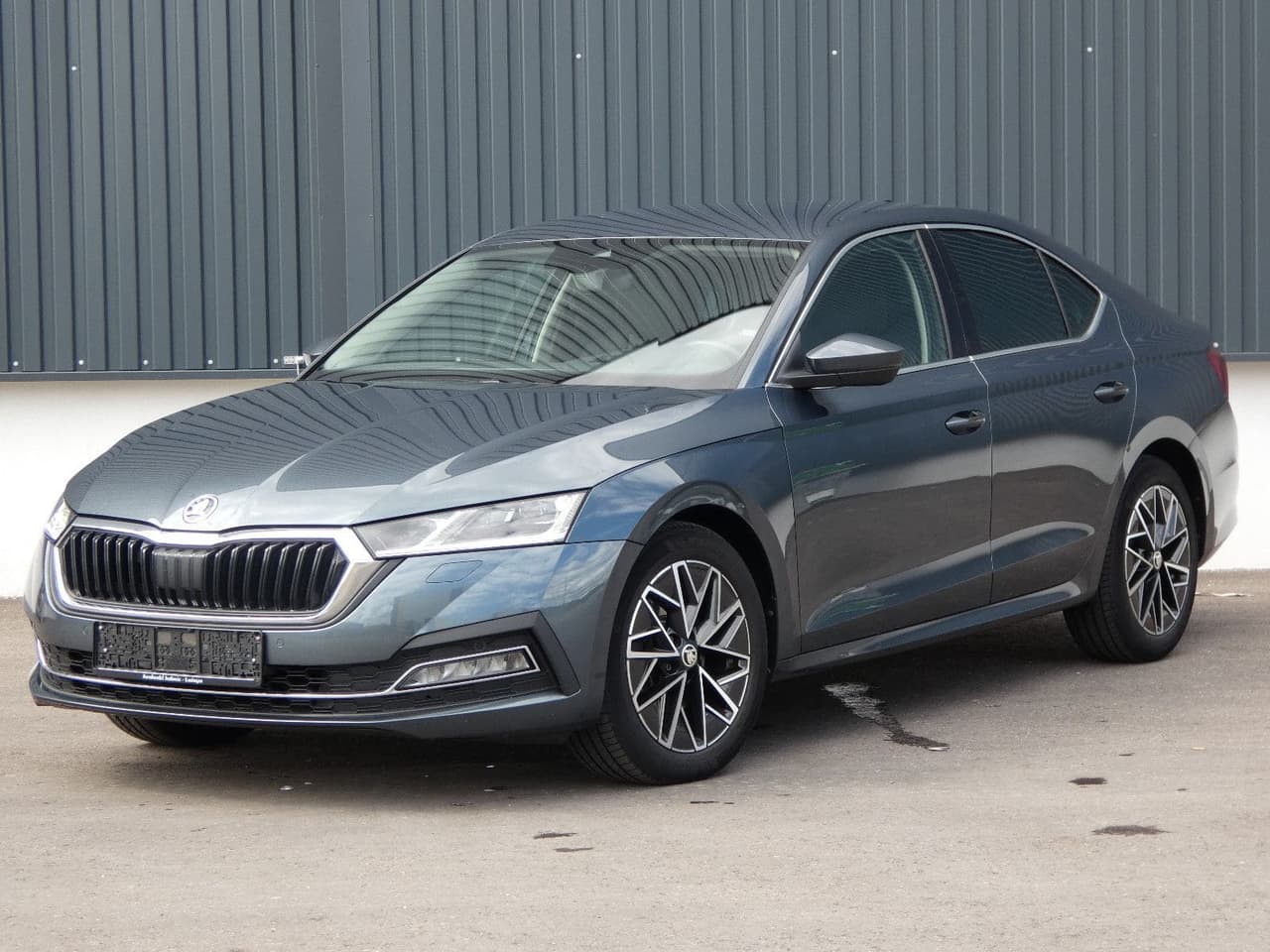 Skoda Octavia 2.0 TDI DSG Virtual Matrix Teilleder HUD — slika 1