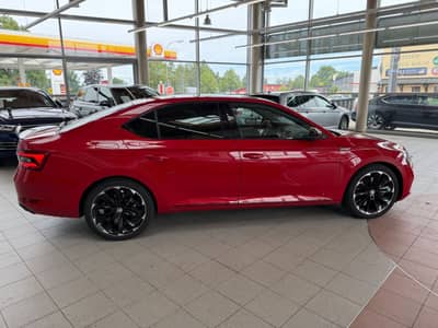 Skoda Superb Lim. Sportline 4x4 ACC LED PANO VIRTUAL — slika 5