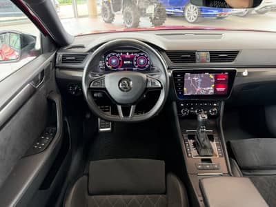 Skoda Superb Lim. Sportline 4x4 ACC LED PANO VIRTUAL — slika 11