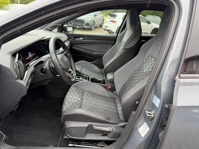 Volkswagen Golf VIII 1.5 eTSI R-Line BlackStyle Matrix Harm — slika 4