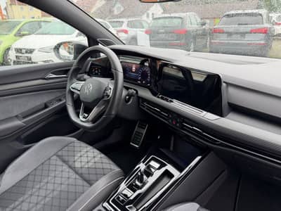 Volkswagen Golf VIII 1.5 eTSI R-Line BlackStyle Matrix Harm — slika 7