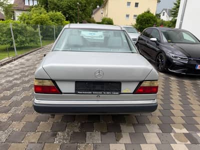 Mercedes-Benz 200E 1A ZUSTAND SAMMLERSTÜCK — slika 10