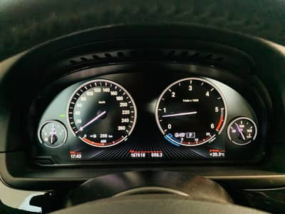 BMW 530 d Aut Lim°HEAD-UP°LEDER°SHZ°PDC°1.HAND° — slika 12